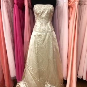 Reem Acra Sequin Embroidery Bead Wedding Dress